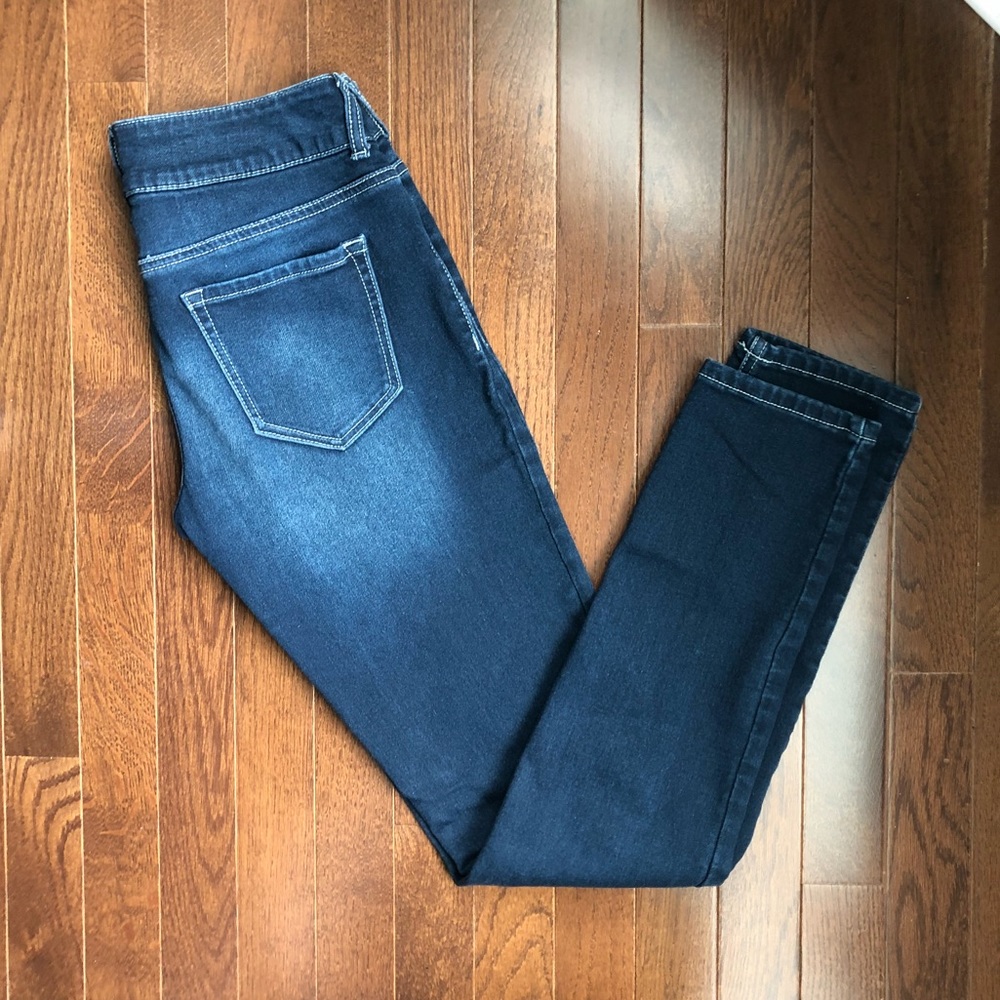 Maurice’s dark wash skinny jeans size medium